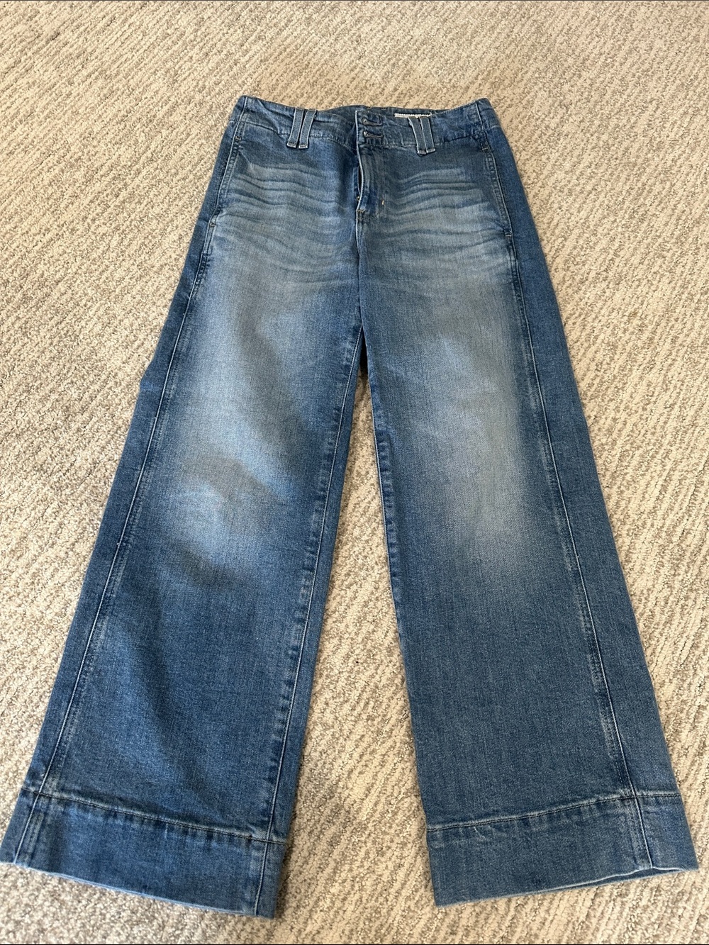 AG Natasha MR crop trouser sz 24